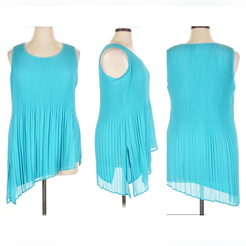 **Melissa Paige Teal Chiffon Sleeveless Lined Pretty Pleated tunic top.